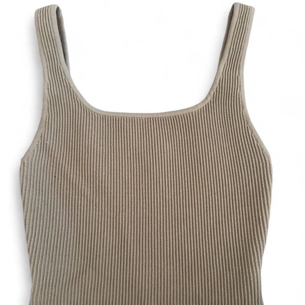 Aritzia babaton Ribbed Tank Top in Tan